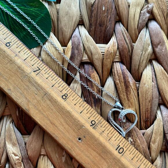 BOGO FREE SILVER HEART CRYSTAL NECKLACE - Picture 6 of 6